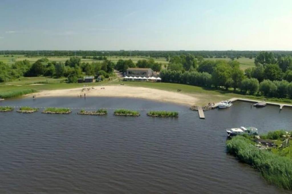 Villa Statige Boerderijwoning Met Vrij Uitzicht En Tuin à Hoogzand Extérieur photo